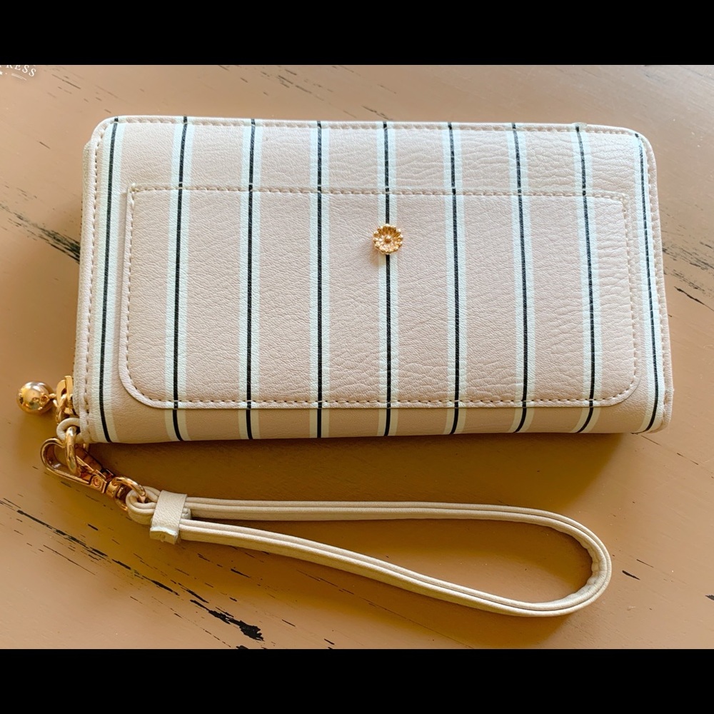 Lauren Conrad Zippered Wallet Wristlet